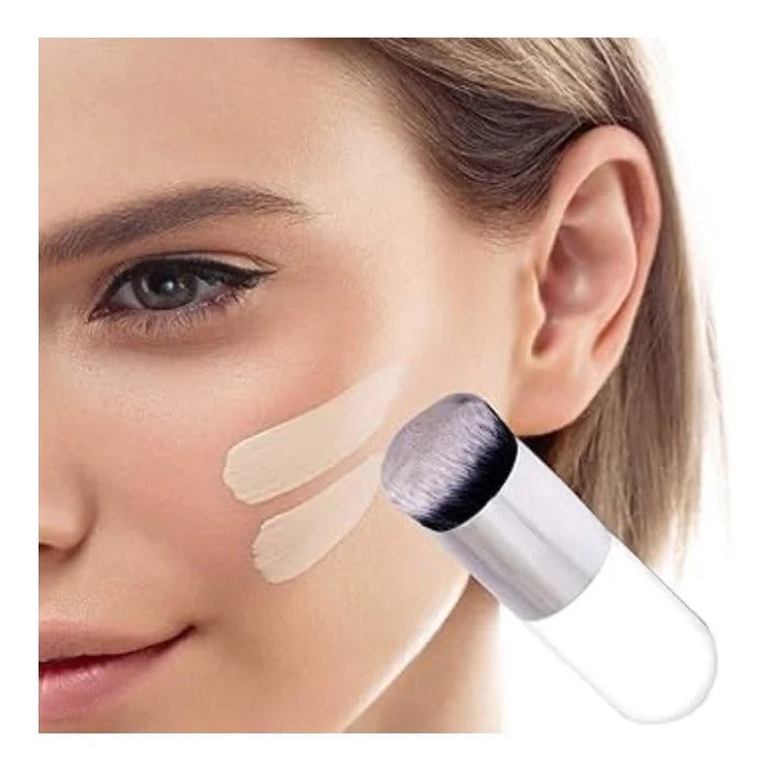 Chubby Pier Foundation Brush Flat Cream Makeup Brushes - Cosmetic Product Designed For Face Care And Daily Makeup Routine (Random Color)