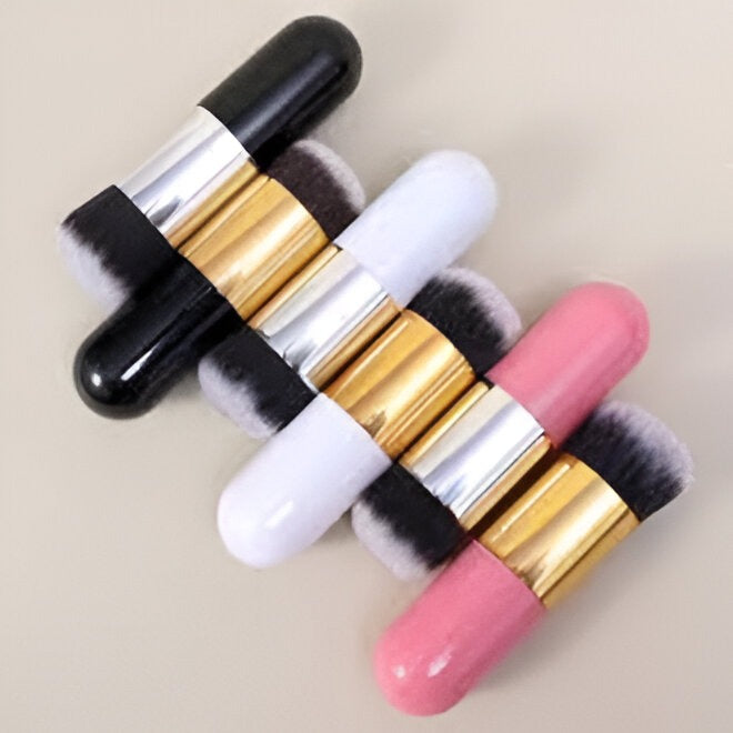 Chubby Pier Foundation Brush Flat Cream Makeup Brushes - Cosmetic Product Designed For Face Care And Daily Makeup Routine (Random Color)